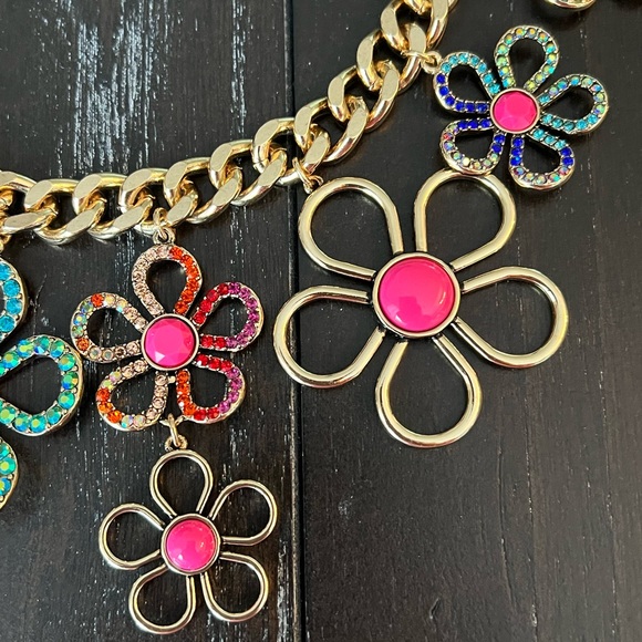 Betsey Johnson Necklace - Picture 9 of 10